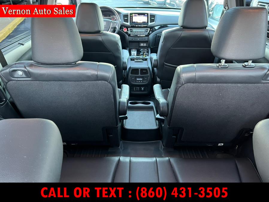 2016 Honda Pilot AWD 4dr Elite w/RES & Navi, available for sale in Manchester, Connecticut | Vernon Auto Sale & Service. Manchester, Connecticut 2016 Honda Pilot AWD 4dr Elite w/RES & Navi, available for sale in Manchester, Connecticut | Vernon Auto Sale & Service. Manchester, Connecticut