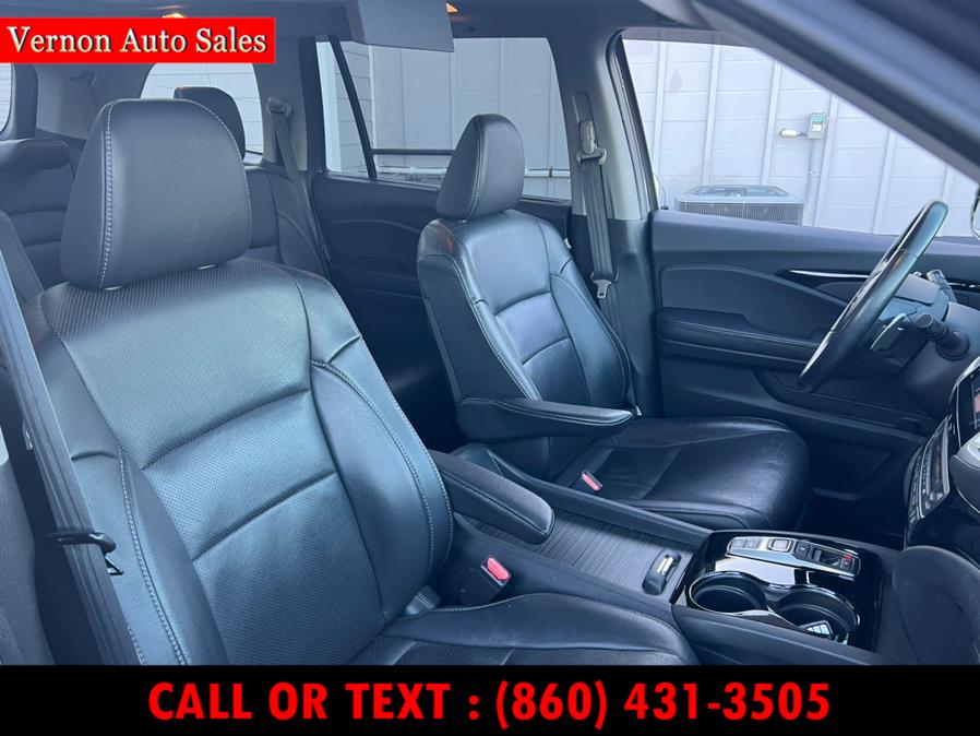 2016 Honda Pilot AWD 4dr Elite w/RES & Navi, available for sale in Manchester, Connecticut | Vernon Auto Sale & Service. Manchester, Connecticut 2016 Honda Pilot AWD 4dr Elite w/RES & Navi, available for sale in Manchester, Connecticut | Vernon Auto Sale & Service. Manchester, Connecticut