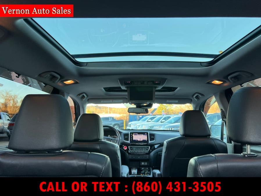 2016 Honda Pilot AWD 4dr Elite w/RES & Navi, available for sale in Manchester, Connecticut | Vernon Auto Sale & Service. Manchester, Connecticut 2016 Honda Pilot AWD 4dr Elite w/RES & Navi, available for sale in Manchester, Connecticut | Vernon Auto Sale & Service. Manchester, Connecticut