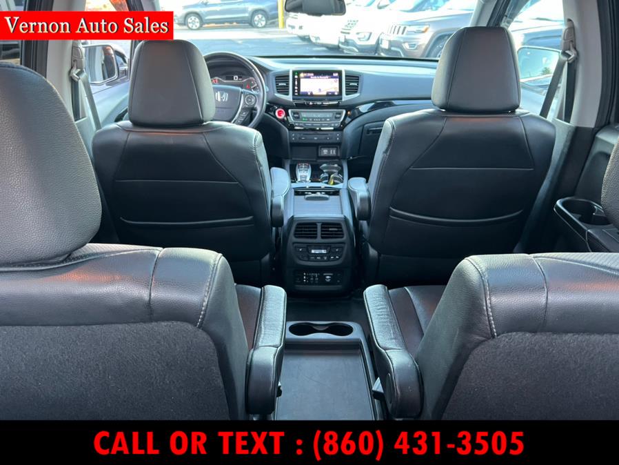 2016 Honda Pilot AWD 4dr Elite w/RES & Navi, available for sale in Manchester, Connecticut | Vernon Auto Sale & Service. Manchester, Connecticut 2016 Honda Pilot AWD 4dr Elite w/RES & Navi, available for sale in Manchester, Connecticut | Vernon Auto Sale & Service. Manchester, Connecticut