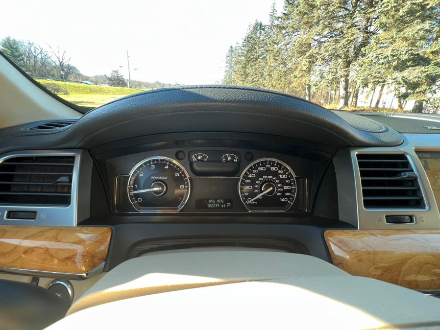 2009 Lincoln MKS 4dr Sdn AWD, available for sale in Waterbury, Connecticut | Platinum Auto Care. Waterbury, Connecticut 2009 Lincoln MKS 4dr Sdn AWD, available for sale in Waterbury, Connecticut | Platinum Auto Care. Waterbury, Connecticut