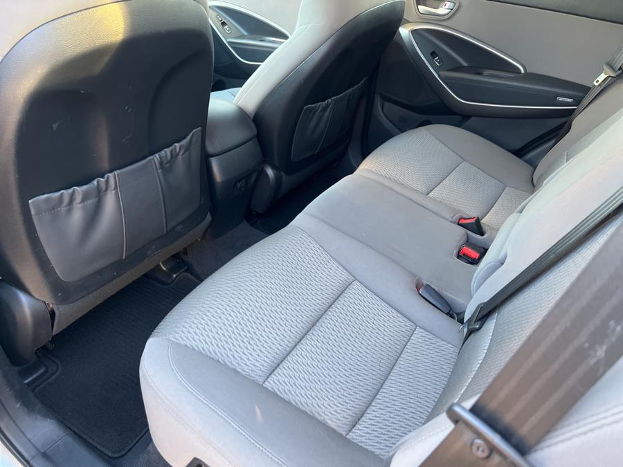 Used Hyundai Santa Fe Sport AWD 4dr 2.4 2015 | Harbor View Auto Sales LLC. Stamford, Connecticut Used Hyundai Santa Fe Sport AWD 4dr 2.4 2015 | Harbor View Auto Sales LLC. Stamford, Connecticut