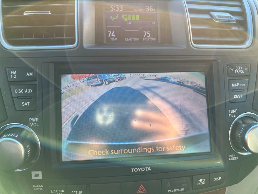 2012 Toyota Highlander 4WD 4dr V6 Limited (Natl), available for sale in Hartford , Connecticut | Ledyard Auto Sale LLC. Hartford , Connecticut 2012 Toyota Highlander 4WD 4dr V6 Limited (Natl), available for sale in Hartford , Connecticut | Ledyard Auto Sale LLC. Hartford , Connecticut