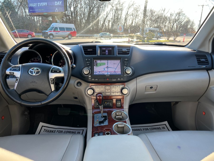 2012 Toyota Highlander 4WD 4dr V6 Limited (Natl), available for sale in Hartford , Connecticut | Ledyard Auto Sale LLC. Hartford , Connecticut 2012 Toyota Highlander 4WD 4dr V6 Limited (Natl), available for sale in Hartford , Connecticut | Ledyard Auto Sale LLC. Hartford , Connecticut