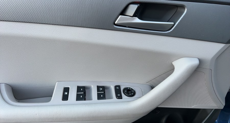 2019 Hyundai Sonata SE 2.4L, available for sale in Waterbury, Connecticut | West End Automotive Center. Waterbury, Connecticut 2019 Hyundai Sonata SE 2.4L, available for sale in Waterbury, Connecticut | West End Automotive Center. Waterbury, Connecticut