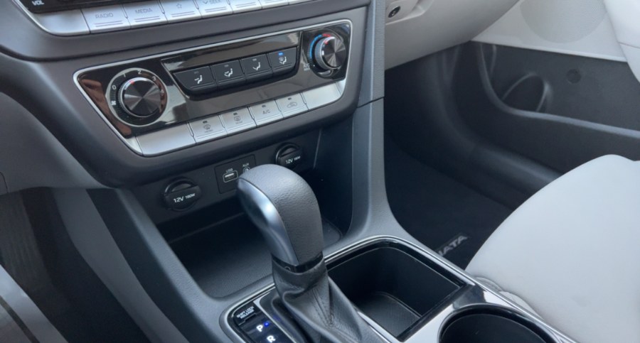 2019 Hyundai Sonata SE 2.4L, available for sale in Waterbury, Connecticut | West End Automotive Center. Waterbury, Connecticut 2019 Hyundai Sonata SE 2.4L, available for sale in Waterbury, Connecticut | West End Automotive Center. Waterbury, Connecticut