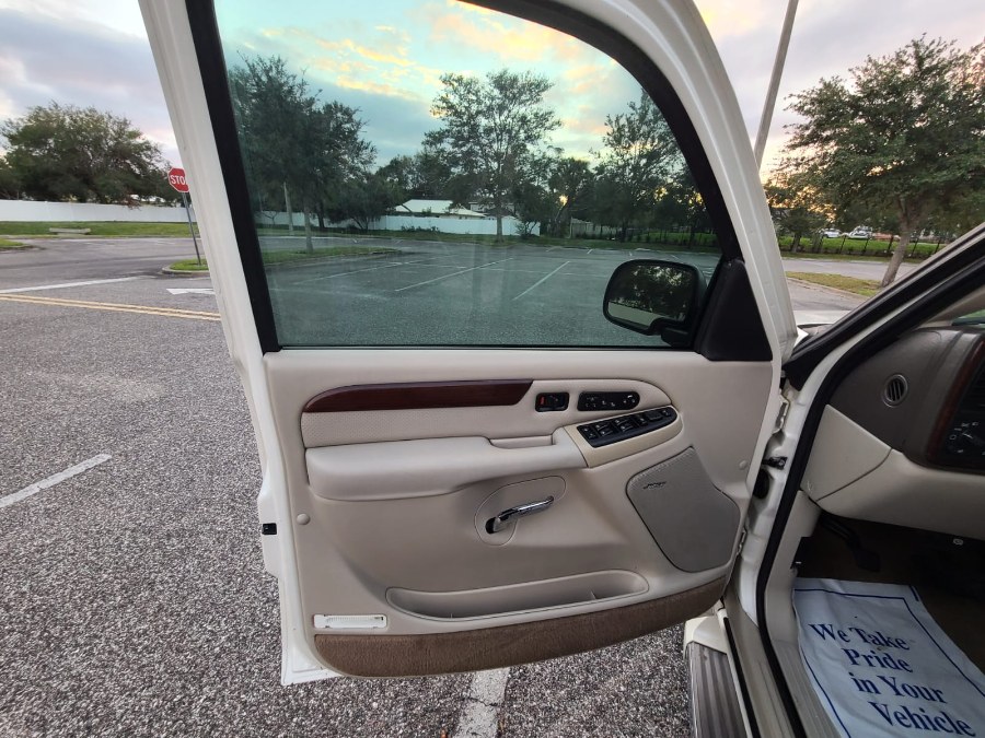 2005 Cadillac Escalade 4dr AWD, available for sale in Longwood, Florida | Majestic Autos Inc.. Longwood, Florida 2005 Cadillac Escalade 4dr AWD, available for sale in Longwood, Florida | Majestic Autos Inc.. Longwood, Florida