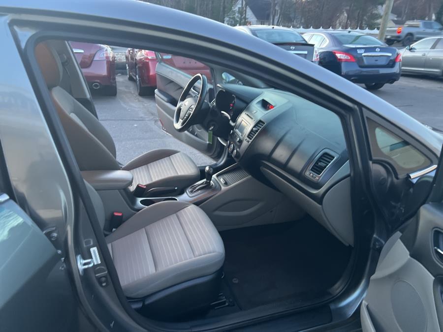 2014 Kia Forte 5-Door 5dr HB Auto EX, available for sale in South Windsor , Connecticut | Ful-line Auto LLC. South Windsor , Connecticut 2014 Kia Forte 5-Door 5dr HB Auto EX, available for sale in South Windsor , Connecticut | Ful-line Auto LLC. South Windsor , Connecticut