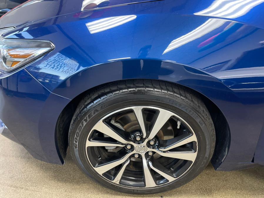 2018 Nissan Maxima SL 3.5L PLATINUM, available for sale in Inwood, New York | 5 Towns Drive. Inwood, New York 2018 Nissan Maxima SL 3.5L PLATINUM, available for sale in Inwood, New York | 5 Towns Drive. Inwood, New York
