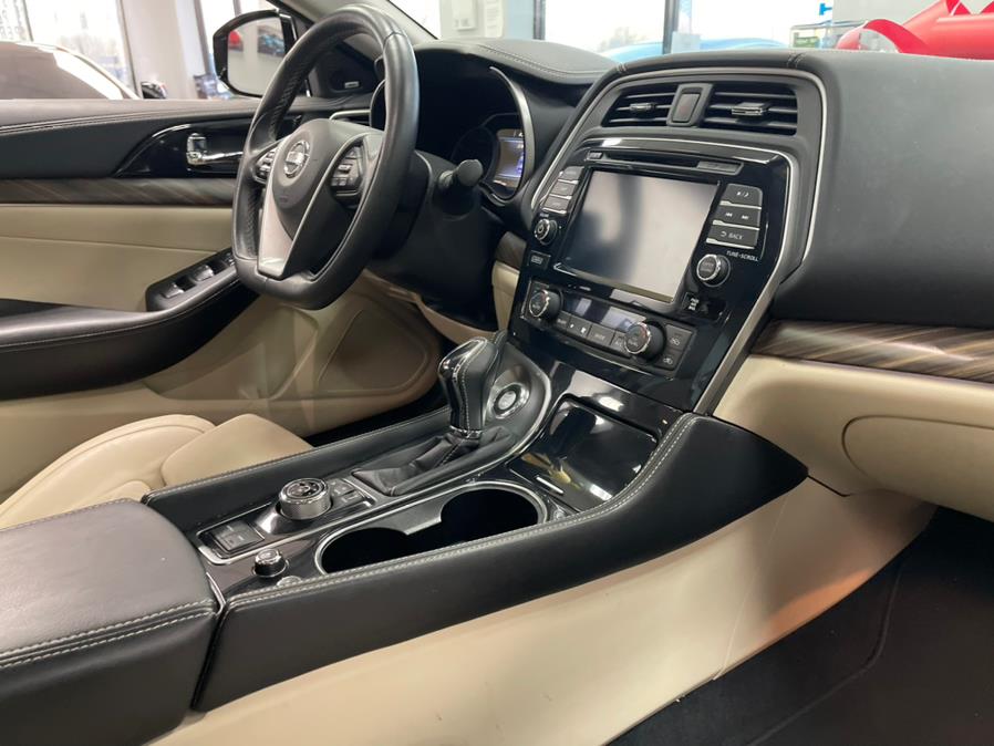 2018 Nissan Maxima SL 3.5L PLATINUM, available for sale in Inwood, New York | 5 Towns Drive. Inwood, New York 2018 Nissan Maxima SL 3.5L PLATINUM, available for sale in Inwood, New York | 5 Towns Drive. Inwood, New York
