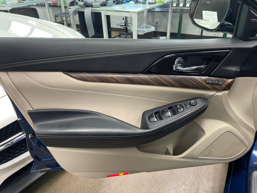 2018 Nissan Maxima SL 3.5L PLATINUM, available for sale in Inwood, New York | 5 Towns Drive. Inwood, New York 2018 Nissan Maxima SL 3.5L PLATINUM, available for sale in Inwood, New York | 5 Towns Drive. Inwood, New York