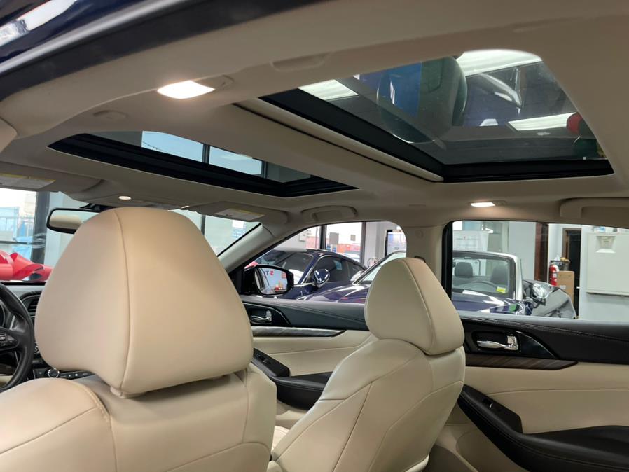 2018 Nissan Maxima SL 3.5L PLATINUM, available for sale in Inwood, New York | 5 Towns Drive. Inwood, New York 2018 Nissan Maxima SL 3.5L PLATINUM, available for sale in Inwood, New York | 5 Towns Drive. Inwood, New York