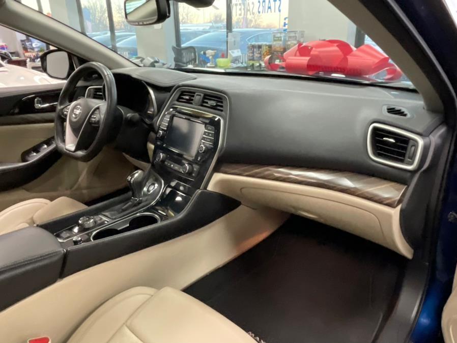 2018 Nissan Maxima SL 3.5L PLATINUM, available for sale in Inwood, New York | 5 Towns Drive. Inwood, New York 2018 Nissan Maxima SL 3.5L PLATINUM, available for sale in Inwood, New York | 5 Towns Drive. Inwood, New York