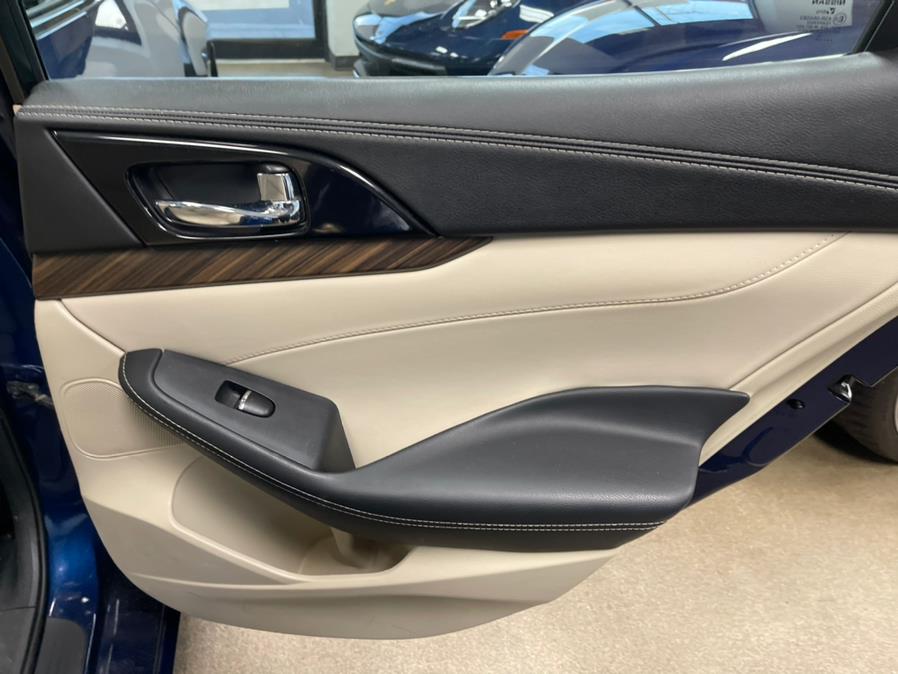 2018 Nissan Maxima SL 3.5L PLATINUM, available for sale in Inwood, New York | 5 Towns Drive. Inwood, New York 2018 Nissan Maxima SL 3.5L PLATINUM, available for sale in Inwood, New York | 5 Towns Drive. Inwood, New York