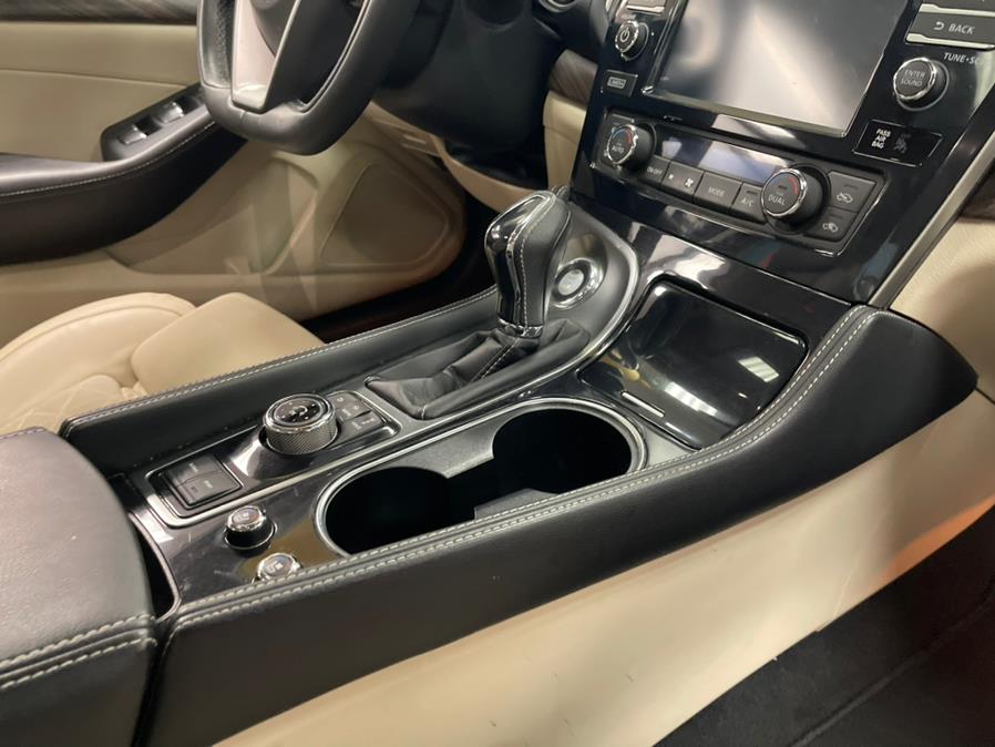 2018 Nissan Maxima SL 3.5L PLATINUM, available for sale in Inwood, New York | 5 Towns Drive. Inwood, New York 2018 Nissan Maxima SL 3.5L PLATINUM, available for sale in Inwood, New York | 5 Towns Drive. Inwood, New York
