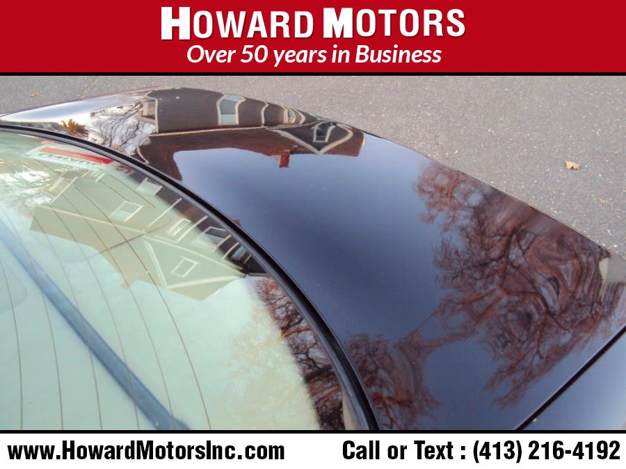 2005 Lexus ES 330 4dr Sdn, available for sale in Springfield, Massachusetts | Howard Motors. Springfield, Massachusetts 2005 Lexus ES 330 4dr Sdn, available for sale in Springfield, Massachusetts | Howard Motors. Springfield, Massachusetts