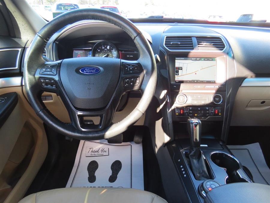 Used Ford Explorer XLT AWD 4dr SUV 2016 | Lake City Exports Inc. Auburn, Maine Used Ford Explorer XLT AWD 4dr SUV 2016 | Lake City Exports Inc. Auburn, Maine