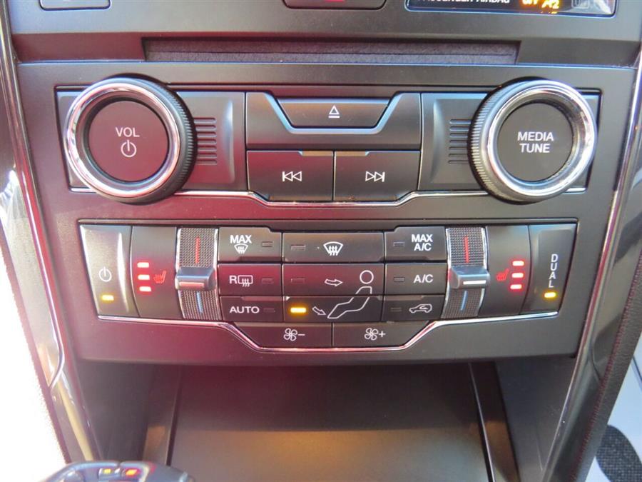 Used Ford Explorer XLT AWD 4dr SUV 2016 | Lake City Exports Inc. Auburn, Maine Used Ford Explorer XLT AWD 4dr SUV 2016 | Lake City Exports Inc. Auburn, Maine