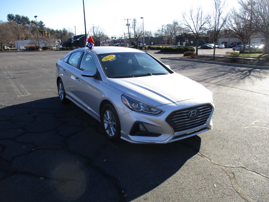 2019 Hyundai Sonata SE 2.4L, available for sale in New Britain, Connecticut | Universal Motors LLC. New Britain, Connecticut 2019 Hyundai Sonata SE 2.4L, available for sale in New Britain, Connecticut | Universal Motors LLC. New Britain, Connecticut