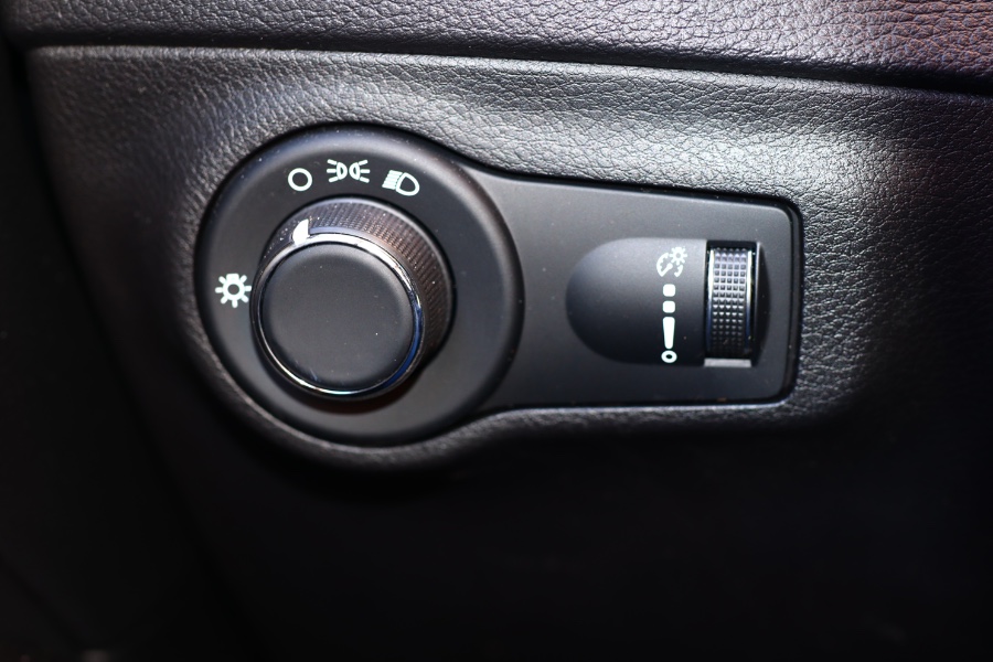 2020 Jeep Compass Sport 4x4, available for sale in Jamaica, New York | Hillside Auto Mall Inc.. Jamaica, New York 2020 Jeep Compass Sport 4x4, available for sale in Jamaica, New York | Hillside Auto Mall Inc.. Jamaica, New York