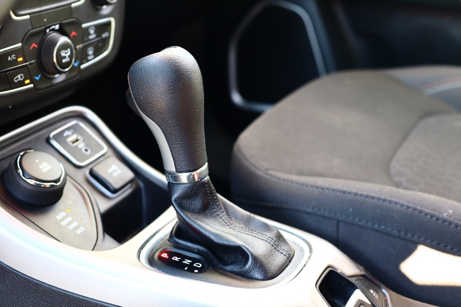 2020 Jeep Compass Sport 4x4, available for sale in Jamaica, New York | Hillside Auto Mall Inc.. Jamaica, New York 2020 Jeep Compass Sport 4x4, available for sale in Jamaica, New York | Hillside Auto Mall Inc.. Jamaica, New York
