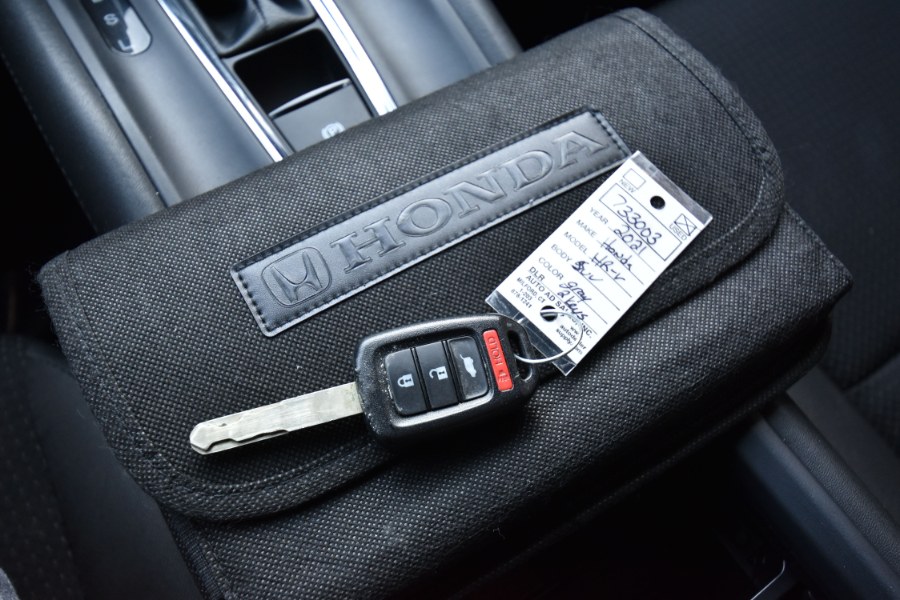 Used Honda HR-V LX AWD CVT 2021 | Highline Car Connection. Waterbury, Connecticut Used Honda HR-V LX AWD CVT 2021 | Highline Car Connection. Waterbury, Connecticut