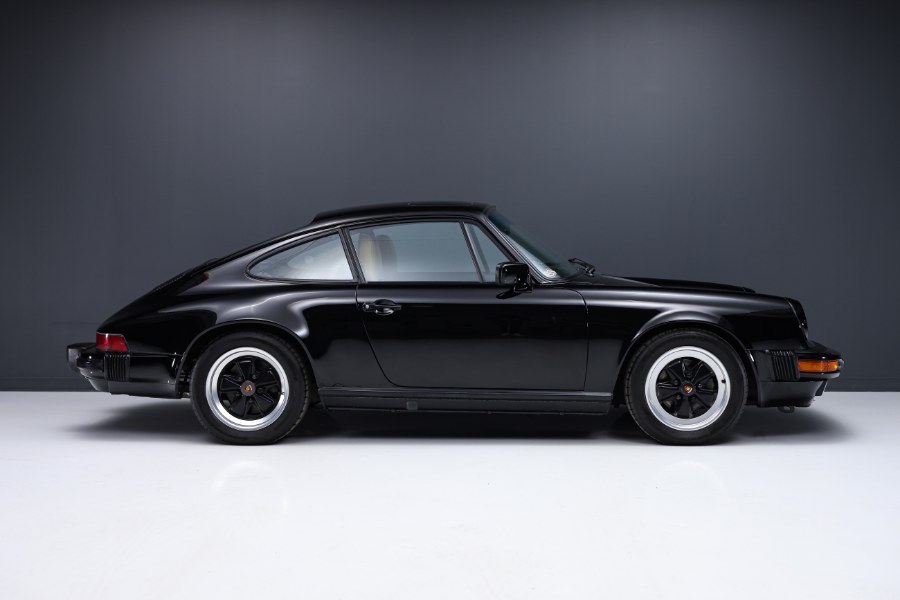 1986 Porsche 911 2dr Coupe Carrera 5-Spd, available for sale in North Salem, New York | Meccanic Shop North Inc. North Salem, New York 1986 Porsche 911 2dr Coupe Carrera 5-Spd, available for sale in North Salem, New York | Meccanic Shop North Inc. North Salem, New York