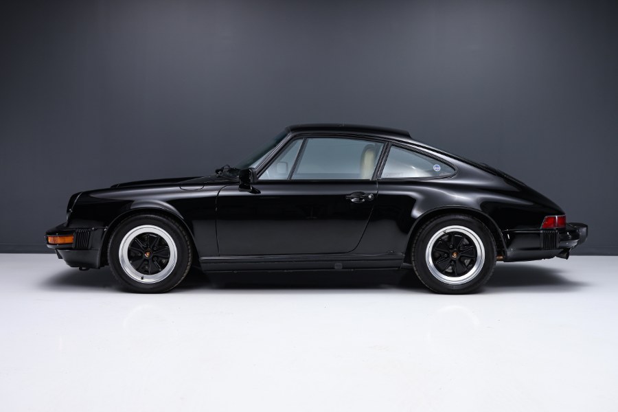 1986 Porsche 911 2dr Coupe Carrera 5-Spd, available for sale in North Salem, New York | Meccanic Shop North Inc. North Salem, New York 1986 Porsche 911 2dr Coupe Carrera 5-Spd, available for sale in North Salem, New York | Meccanic Shop North Inc. North Salem, New York