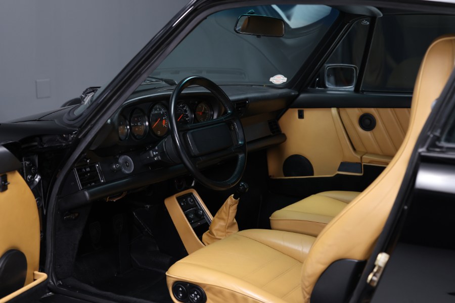 1986 Porsche 911 2dr Coupe Carrera 5-Spd, available for sale in North Salem, New York | Meccanic Shop North Inc. North Salem, New York 1986 Porsche 911 2dr Coupe Carrera 5-Spd, available for sale in North Salem, New York | Meccanic Shop North Inc. North Salem, New York