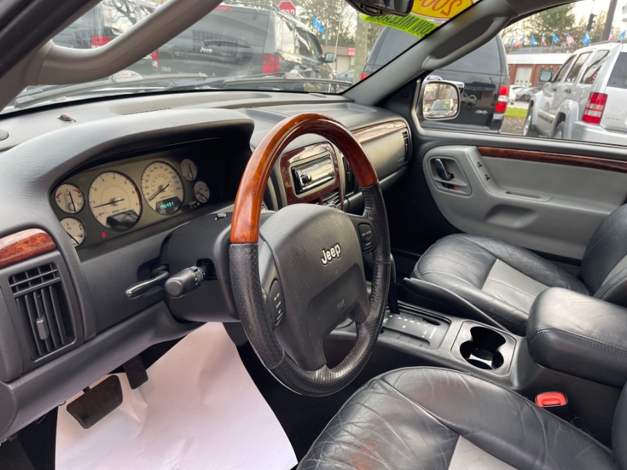 Used Jeep Grand Cherokee 4dr Overland 4WD 2004 | My Auto Inc.. Huntington Station, New York Used Jeep Grand Cherokee 4dr Overland 4WD 2004 | My Auto Inc.. Huntington Station, New York