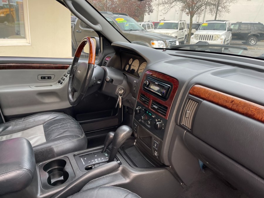 Used Jeep Grand Cherokee 4dr Overland 4WD 2004 | My Auto Inc.. Huntington Station, New York Used Jeep Grand Cherokee 4dr Overland 4WD 2004 | My Auto Inc.. Huntington Station, New York