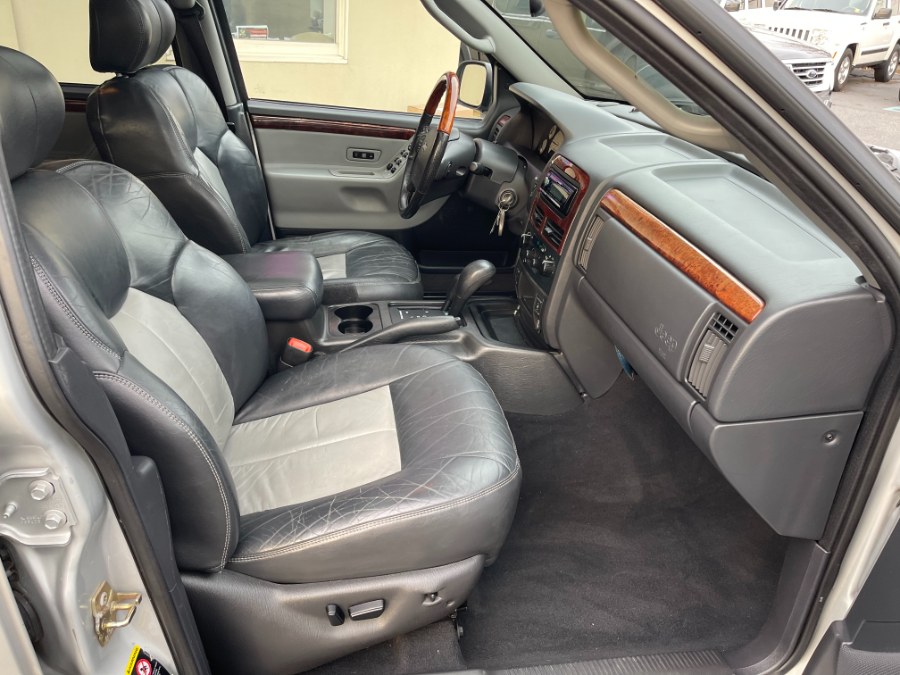 Used Jeep Grand Cherokee 4dr Overland 4WD 2004 | My Auto Inc.. Huntington Station, New York Used Jeep Grand Cherokee 4dr Overland 4WD 2004 | My Auto Inc.. Huntington Station, New York