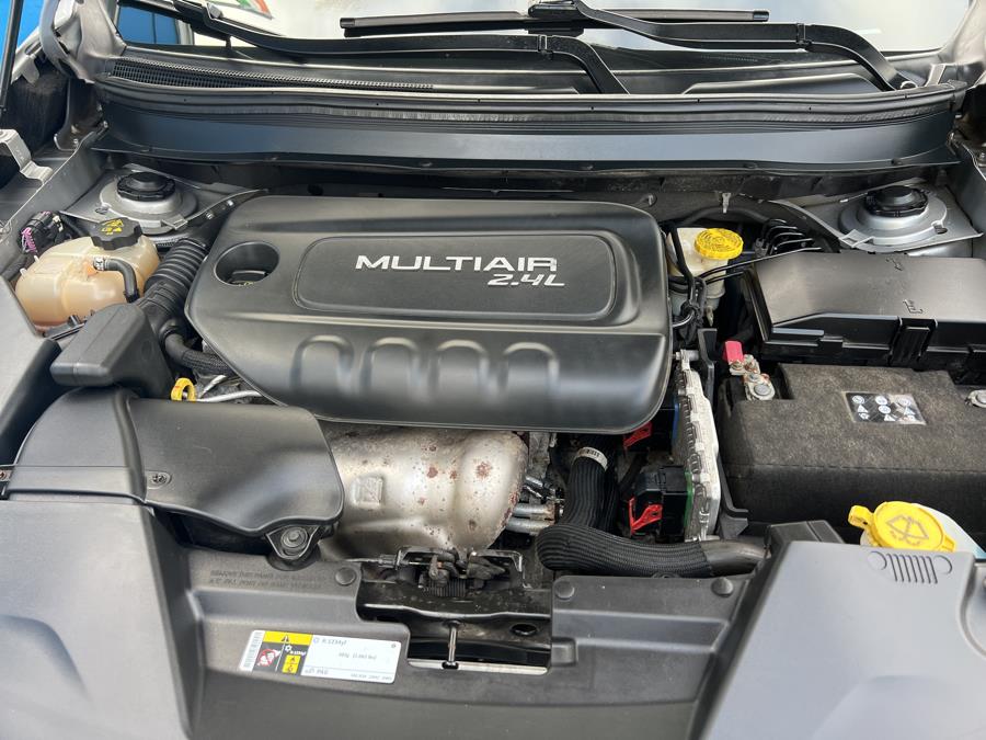 2015 Jeep Cherokee 4WD 4dr Latitude, available for sale in Stamford, Connecticut | Harbor View Auto Sales LLC. Stamford, Connecticut 2015 Jeep Cherokee 4WD 4dr Latitude, available for sale in Stamford, Connecticut | Harbor View Auto Sales LLC. Stamford, Connecticut