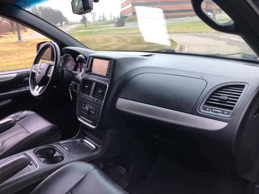 2012 Dodge Grand Caravan 4dr Wgn R/T, available for sale in Beavercreek, Ohio | Wholesale Direct Motors. Beavercreek, Ohio 2012 Dodge Grand Caravan 4dr Wgn R/T, available for sale in Beavercreek, Ohio | Wholesale Direct Motors. Beavercreek, Ohio