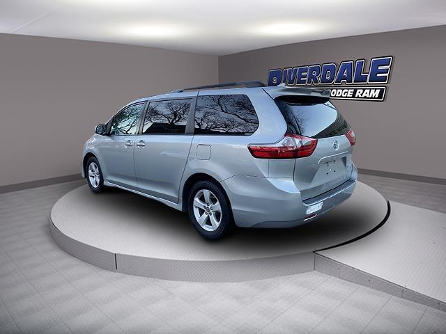 Used Toyota Sienna LE 2020 | Eastchester Motor Cars. Bronx, New York Used Toyota Sienna LE 2020 | Eastchester Motor Cars. Bronx, New York