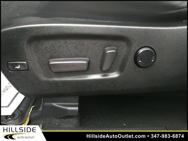 2019 Toyota Highlander XLE, available for sale in Jamaica, New York | Hillside Auto Outlet. Jamaica, New York 2019 Toyota Highlander XLE, available for sale in Jamaica, New York | Hillside Auto Outlet. Jamaica, New York