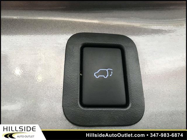 2019 Toyota Highlander XLE, available for sale in Jamaica, New York | Hillside Auto Outlet. Jamaica, New York 2019 Toyota Highlander XLE, available for sale in Jamaica, New York | Hillside Auto Outlet. Jamaica, New York