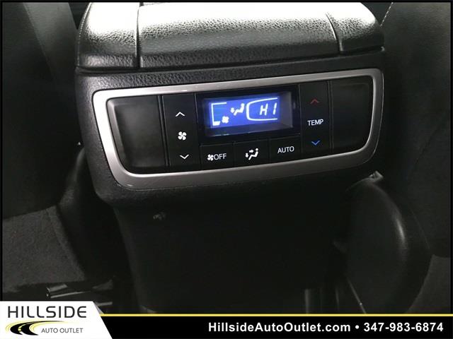 2019 Toyota Highlander XLE, available for sale in Jamaica, New York | Hillside Auto Outlet. Jamaica, New York 2019 Toyota Highlander XLE, available for sale in Jamaica, New York | Hillside Auto Outlet. Jamaica, New York
