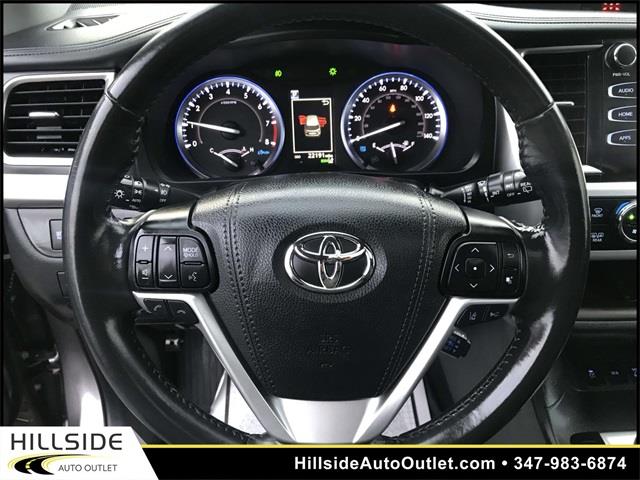 2019 Toyota Highlander XLE, available for sale in Jamaica, New York | Hillside Auto Outlet. Jamaica, New York 2019 Toyota Highlander XLE, available for sale in Jamaica, New York | Hillside Auto Outlet. Jamaica, New York