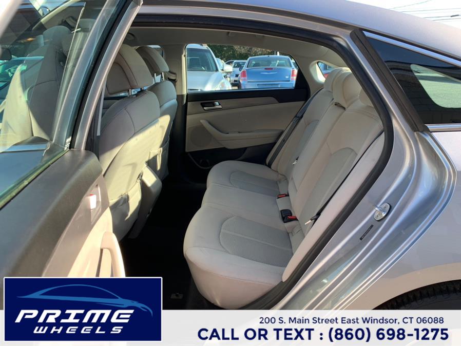 Used Hyundai Sonata 4dr Sdn 2.4L SE PZEV 2015 | Prime Wheels. East Windsor, Connecticut Used Hyundai Sonata 4dr Sdn 2.4L SE PZEV 2015 | Prime Wheels. East Windsor, Connecticut