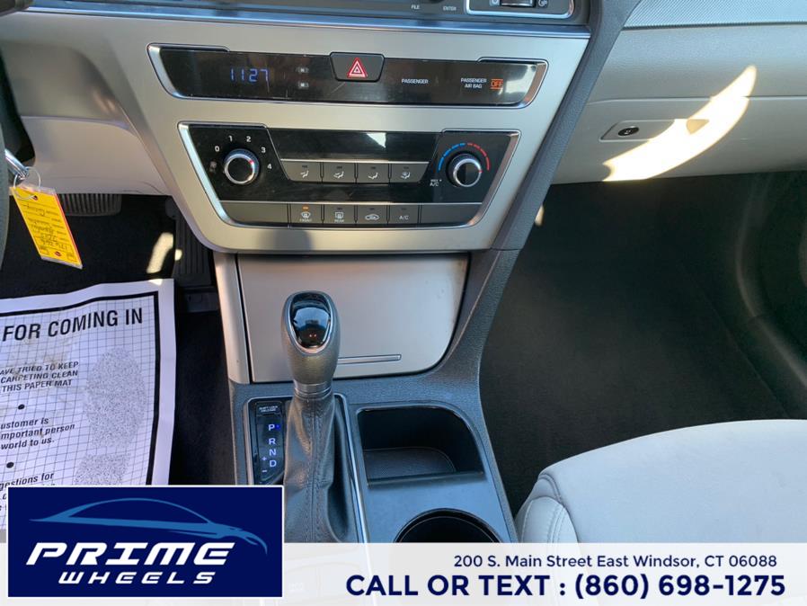 Used Hyundai Sonata 4dr Sdn 2.4L SE PZEV 2015 | Prime Wheels. East Windsor, Connecticut Used Hyundai Sonata 4dr Sdn 2.4L SE PZEV 2015 | Prime Wheels. East Windsor, Connecticut