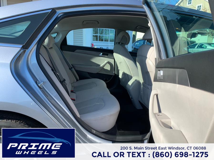 Used Hyundai Sonata 4dr Sdn 2.4L SE PZEV 2015 | Prime Wheels. East Windsor, Connecticut Used Hyundai Sonata 4dr Sdn 2.4L SE PZEV 2015 | Prime Wheels. East Windsor, Connecticut