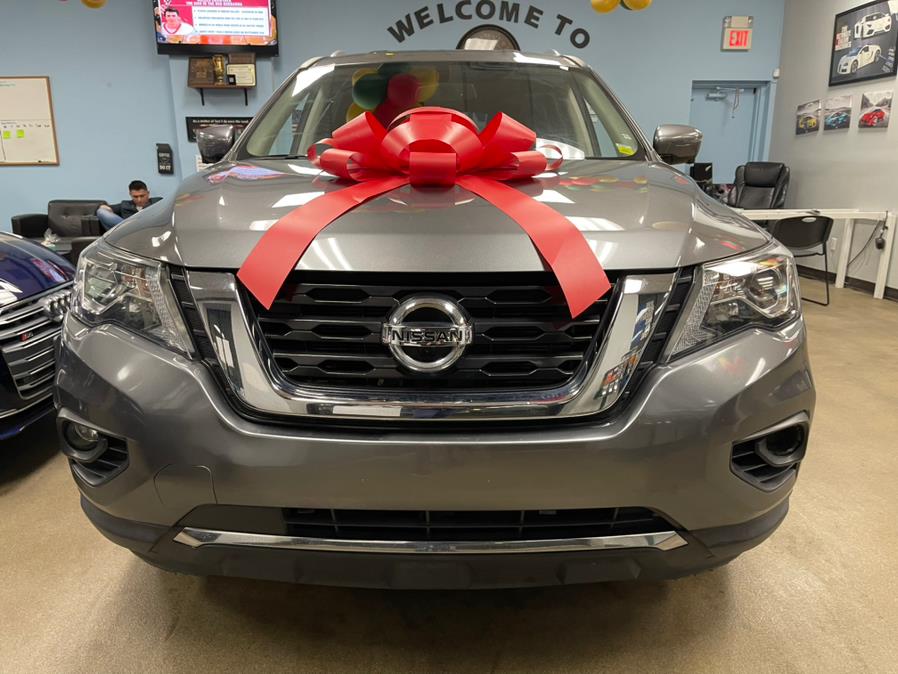 2020 Nissan Pathfinder FWD SL, available for sale in Inwood, New York | 5 Towns Drive. Inwood, New York 2020 Nissan Pathfinder FWD SL, available for sale in Inwood, New York | 5 Towns Drive. Inwood, New York
