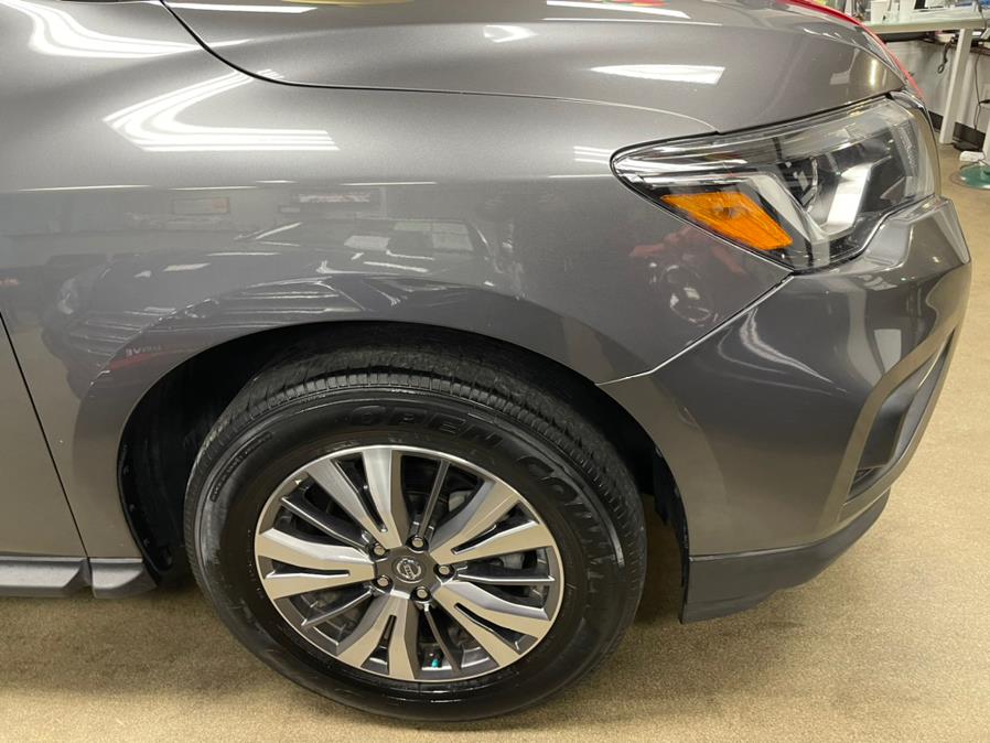 2020 Nissan Pathfinder FWD SL, available for sale in Inwood, New York | 5 Towns Drive. Inwood, New York 2020 Nissan Pathfinder FWD SL, available for sale in Inwood, New York | 5 Towns Drive. Inwood, New York