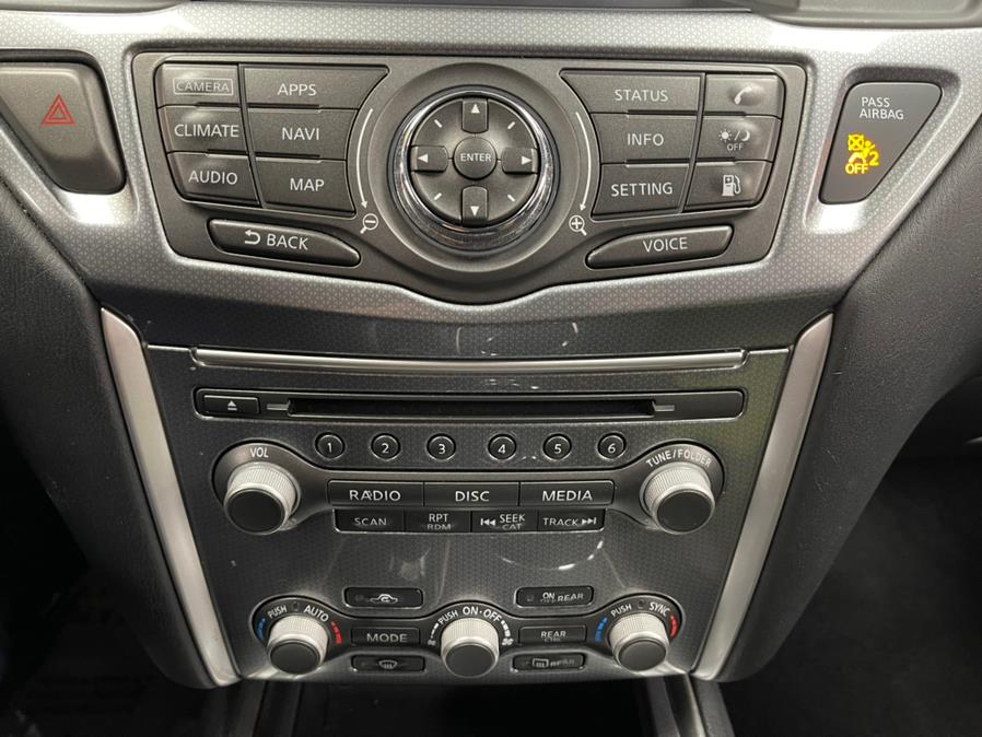2020 Nissan Pathfinder FWD SL, available for sale in Inwood, New York | 5 Towns Drive. Inwood, New York 2020 Nissan Pathfinder FWD SL, available for sale in Inwood, New York | 5 Towns Drive. Inwood, New York