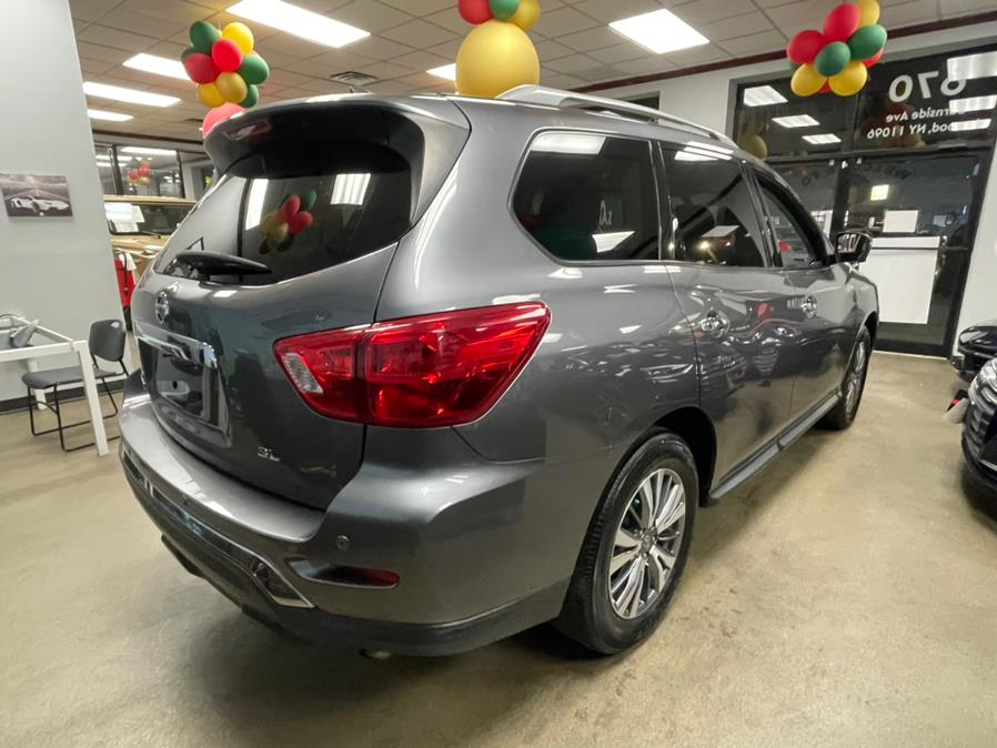 2020 Nissan Pathfinder FWD SL, available for sale in Inwood, New York | 5 Towns Drive. Inwood, New York 2020 Nissan Pathfinder FWD SL, available for sale in Inwood, New York | 5 Towns Drive. Inwood, New York