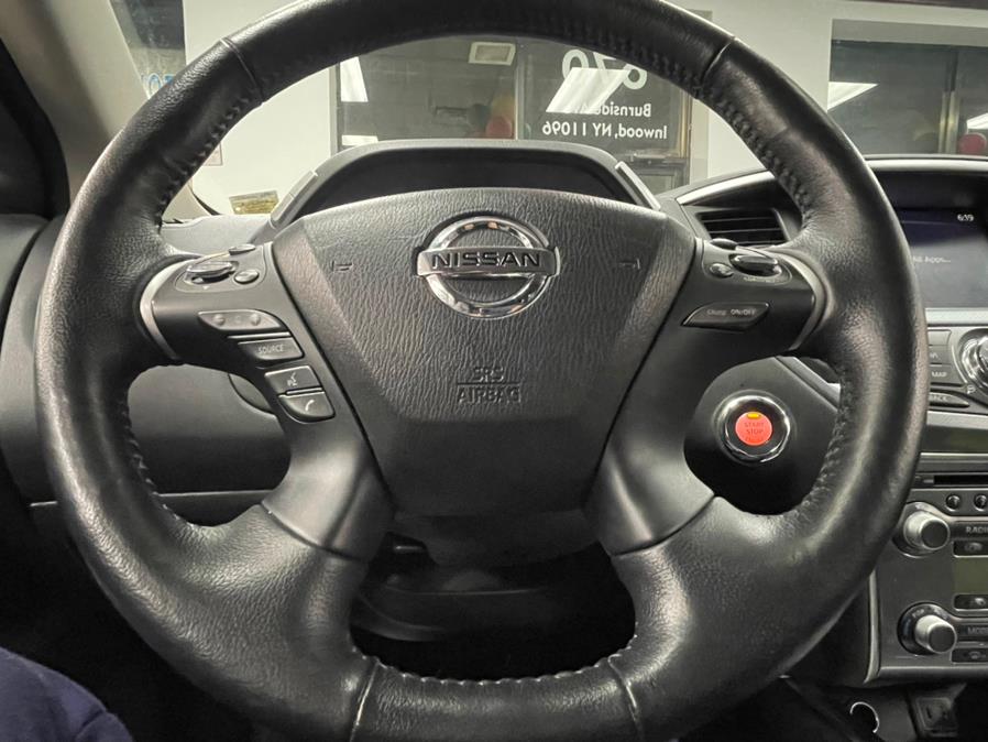 2020 Nissan Pathfinder FWD SL, available for sale in Inwood, New York | 5 Towns Drive. Inwood, New York 2020 Nissan Pathfinder FWD SL, available for sale in Inwood, New York | 5 Towns Drive. Inwood, New York