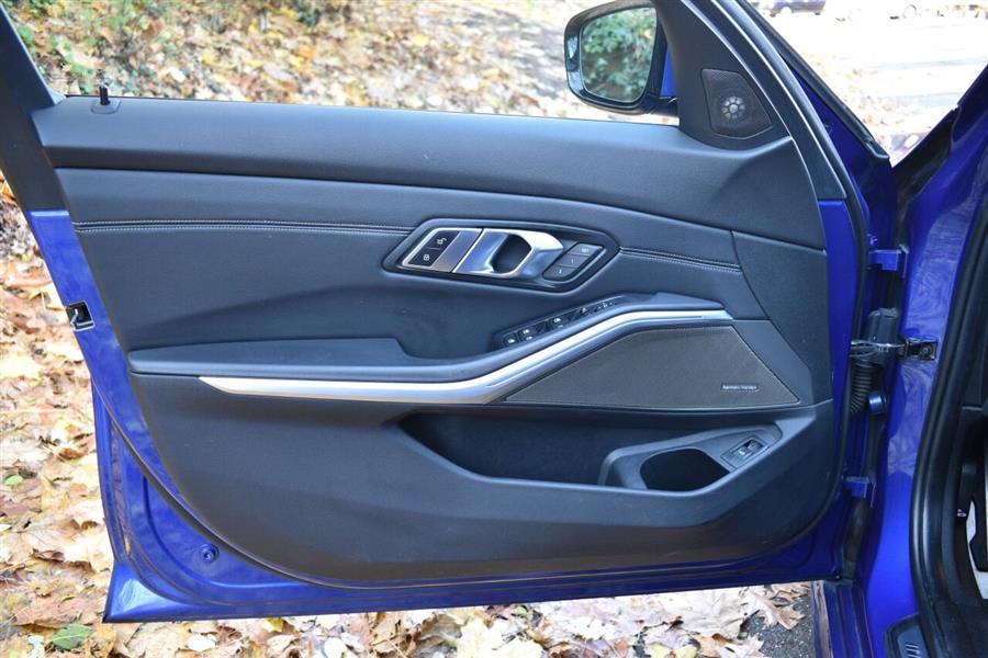 2019 BMW 3 Series 330i xDrive AWD 4dr Sedan, available for sale in Great Neck, New York | Camy Cars. Great Neck, New York 2019 BMW 3 Series 330i xDrive AWD 4dr Sedan, available for sale in Great Neck, New York | Camy Cars. Great Neck, New York