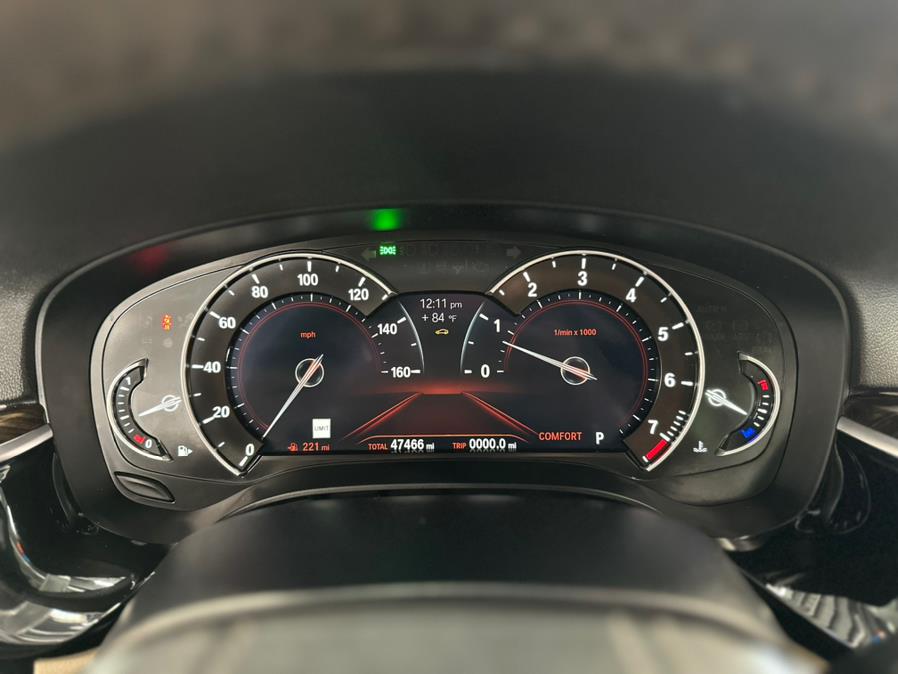 2019 BMW 5 Series Luxury Line 530i xDrive Sedan, available for sale in Hollis, New York | Jamaica 26 Motors. Hollis, New York 2019 BMW 5 Series Luxury Line 530i xDrive Sedan, available for sale in Hollis, New York | Jamaica 26 Motors. Hollis, New York