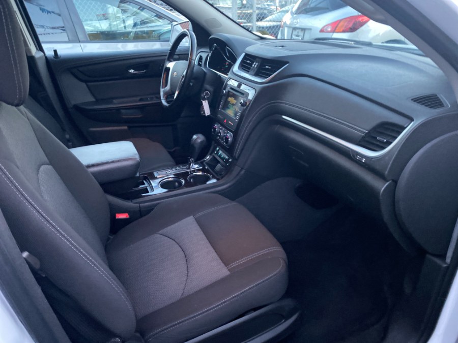 Used Chevrolet Traverse AWD 4dr LT w/2LT 2016 | Middle Village Motors . Middle Village, New York Used Chevrolet Traverse AWD 4dr LT w/2LT 2016 | Middle Village Motors . Middle Village, New York